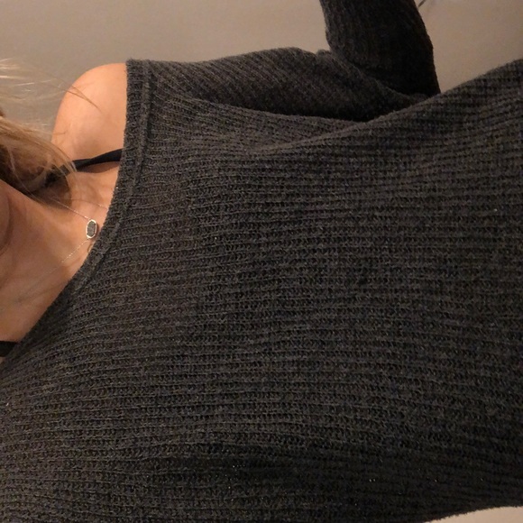 Grey sweater - Picture 4 of 4
